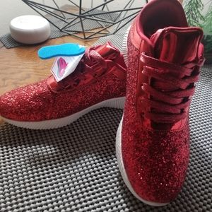 Glitter red tennis shoes